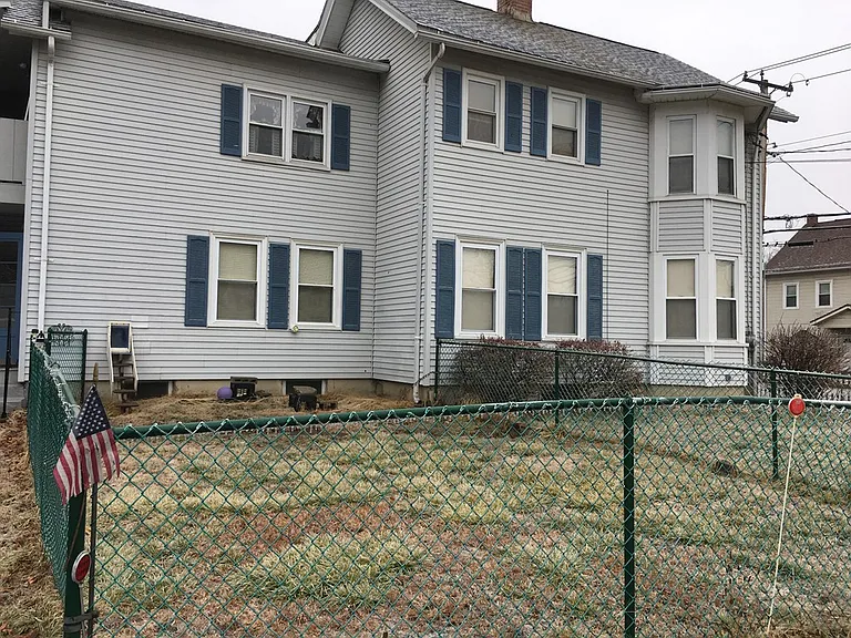 278 E Main St #1 — Photo 3