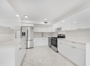 2211 SW 122nd Ct #22, Miami, FL 33175