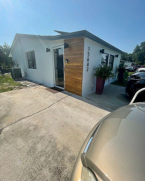 2nd image of 13642 120th St