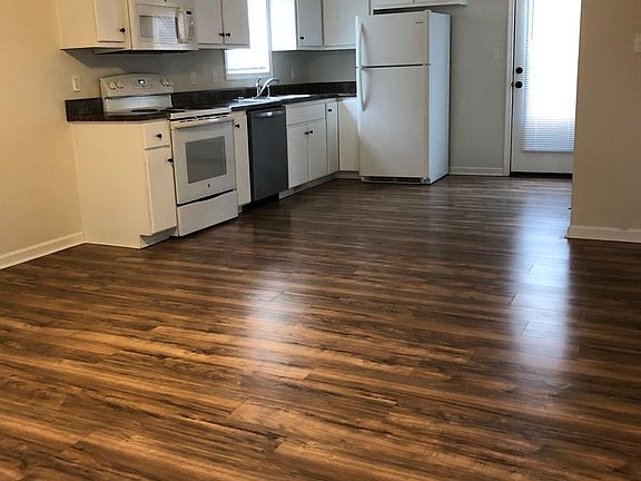 2nd image of 530 Brookneal Hwy APT A