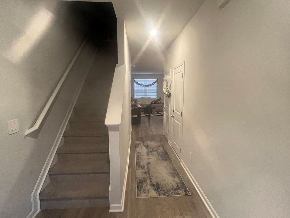 2nd image of 191 Mackenzie Way #191