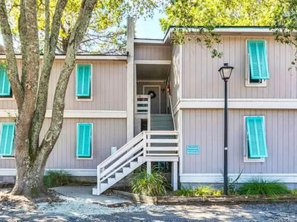 1505 Ben Sawyer Blvd, Mount Pleasant, SC 29464