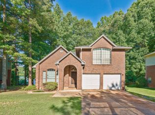 635 Woodstone Rd, Lithonia, GA 30058