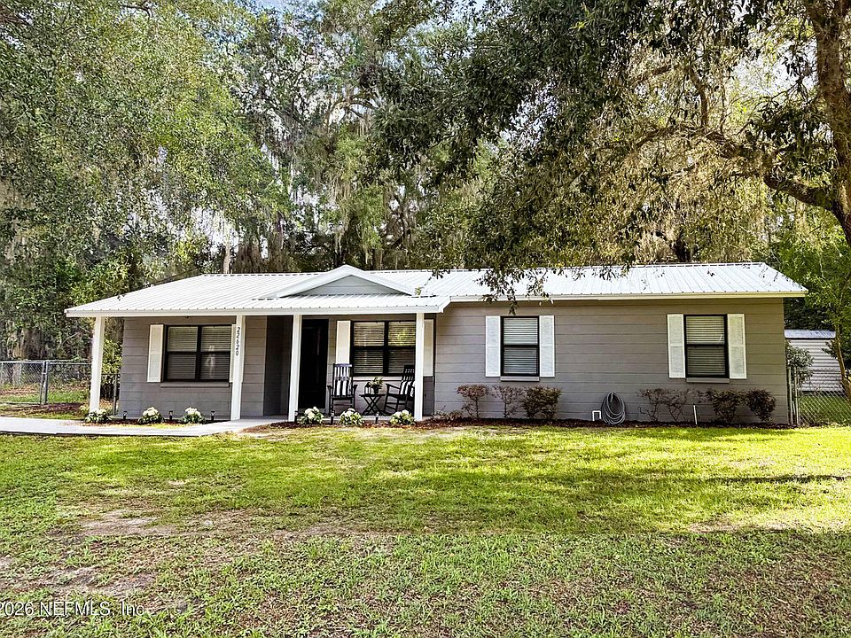 1st image of 22620 SE HAWTHORNE` Road