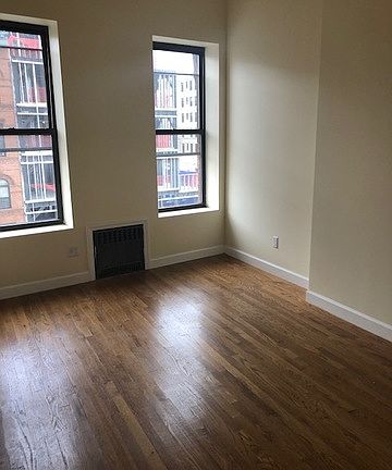 4th image of 3411 3rd Ave