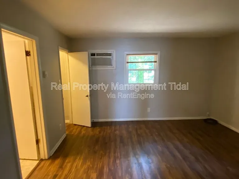 5667 Brickell Rd #3 — Photo 7