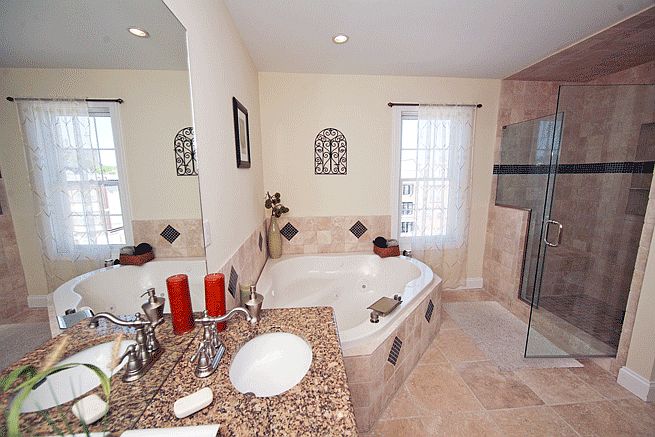 2nd image of 1007 N 3rd St #D