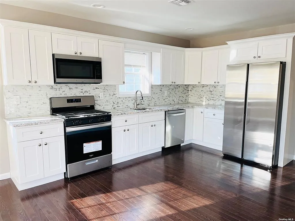 3 bed, 1200 sqft, $3,950 — Photo 3