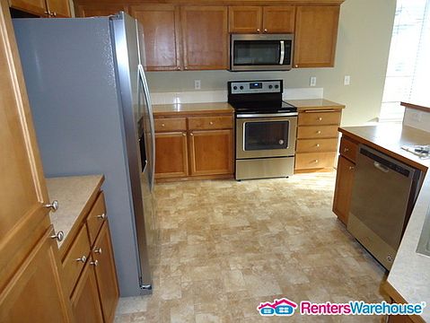 4th image of 1748 178th Street Ct E