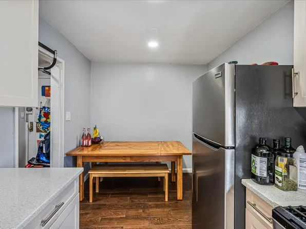 144-55 Melbourne Avenue image 18 of 23