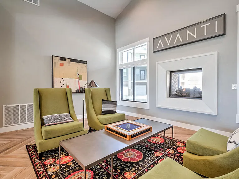 Avanti at Farmington Station — Photo 27