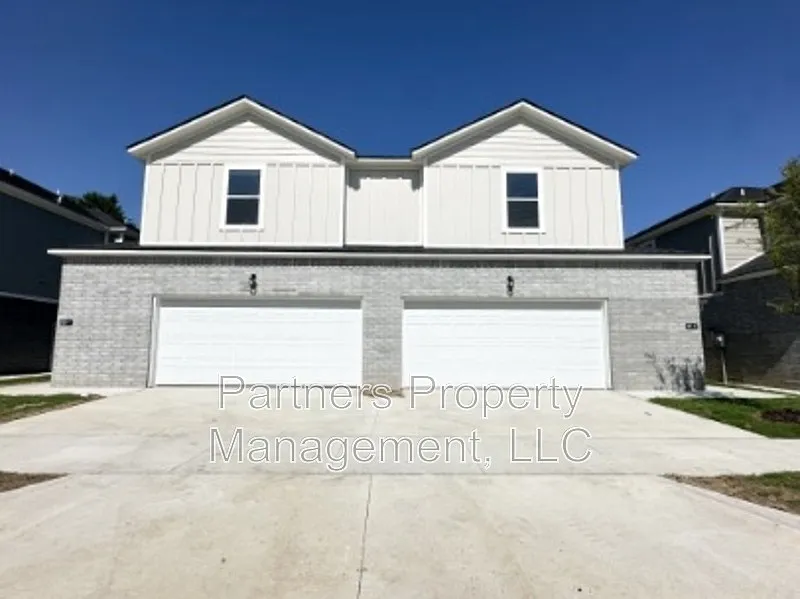 821 S Benchmark Ln #2