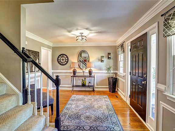 5th image of 5712 Oak Mill Ct