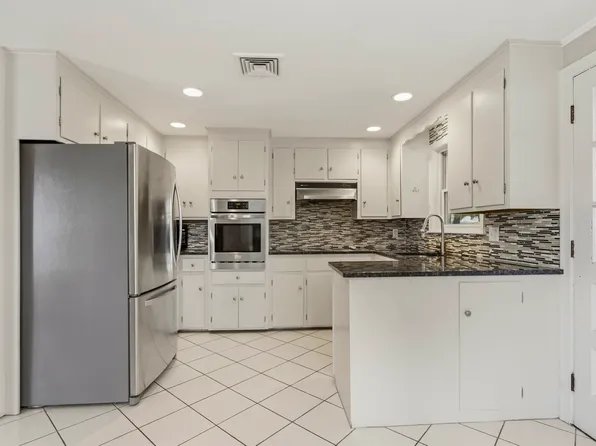 1364 Trapelo Rd, Waltham, MA 02451
