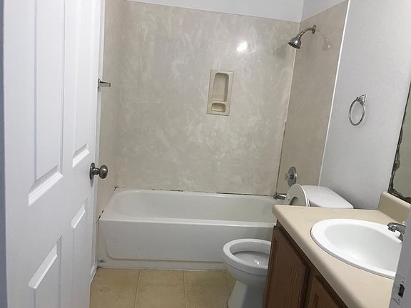 2nd image of 12321 Laguardia Ln