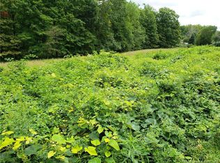 4 Obtuse Rd, Newtown, CT 06470