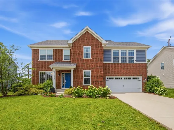 21228 Coventry Cir, Shorewood, IL 60404