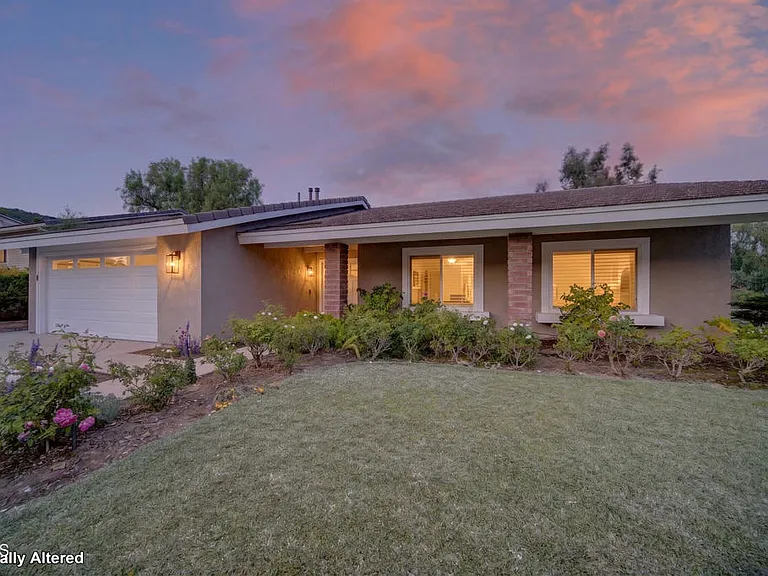 1502 Briarglen Ave — Photo 1
