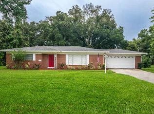 201 E Sadie St, Brandon, FL 33510