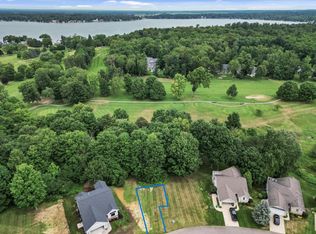 12 Creekside Dr, Sturgis, MI