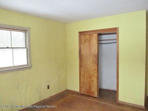 4th image of 20 Glorney St
