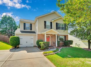 811 River Trail Rd, Lowell, NC 28098