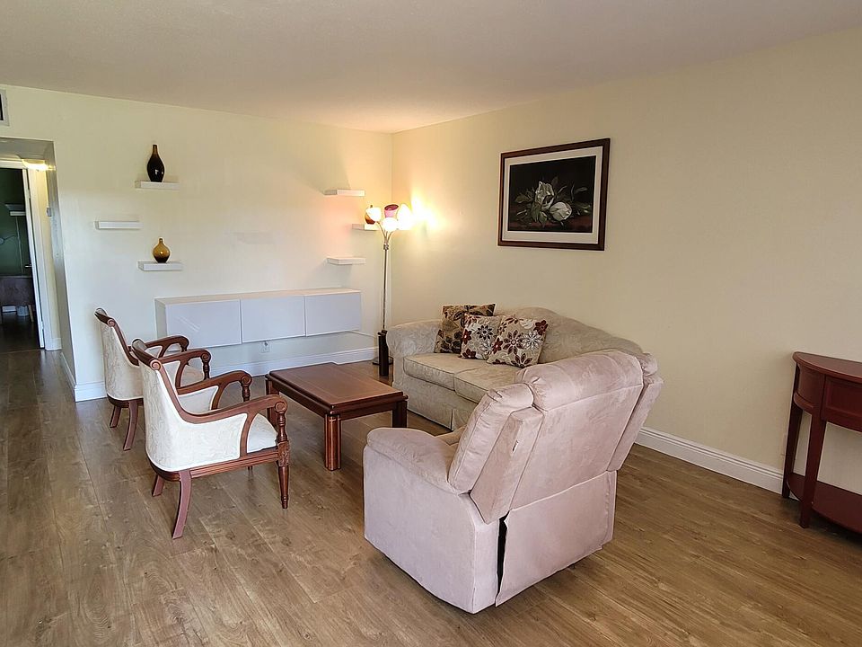 1st image of 251 Norwich #K