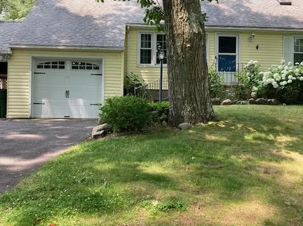 20 Murlyn Rd, Hamden, CT 06518