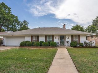 103 W Lavender Ln, Arlington, TX 76010
