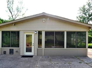 2202 E Arrowhead Dr, New Albany, IN 47150