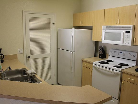 5th image of 1703 Belmont Pl