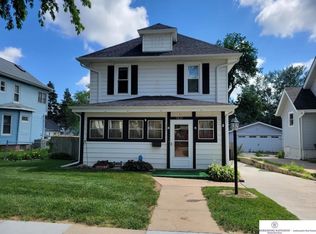 5839 Corby St, Omaha, NE 68104