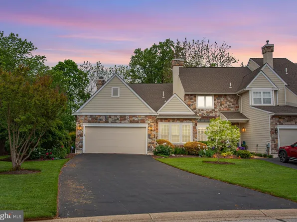 114 Waterford Cir, Berwyn, PA 19312