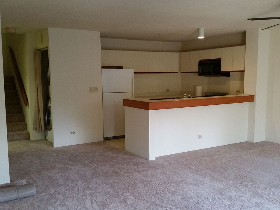 2nd image of 46-70 Konane Pl APT 3516