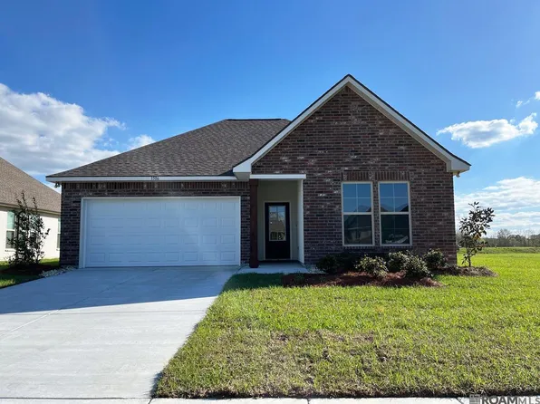 1586 Old Tucson Ave, Zachary, LA 70791
