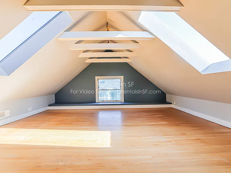 567 Waller St — Photo 23