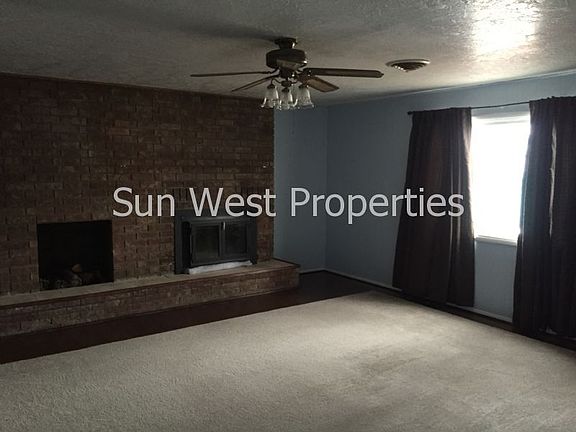 4th image of 2107 N Cochiti Ave