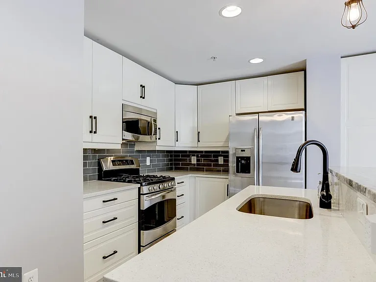 15262 Rosemont Manor Dr — Photo 29