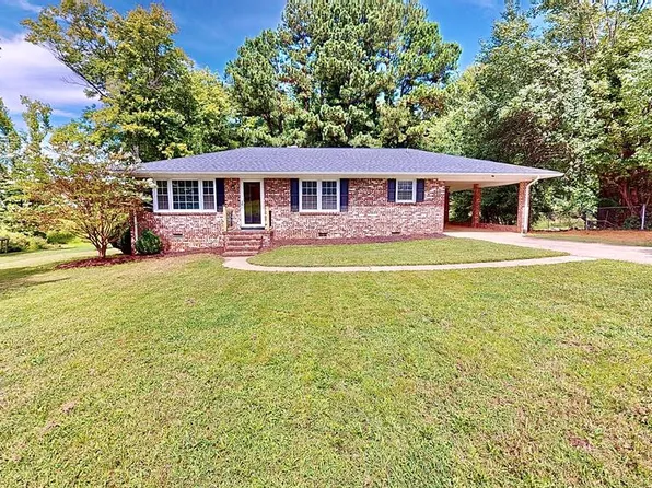 131 White Oak Dr, South Boston, VA 24592