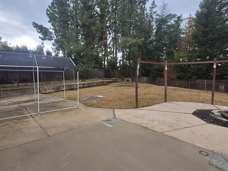 7001 Jenner Ct — Photo 8