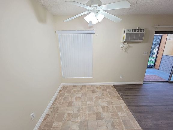 4th image of 7337 Haskell Ave #4