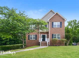 1118 Folkstone Ridge Ln, Winston Salem, NC 27127