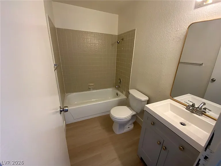 6994B Issac Ave #B — Photo 17