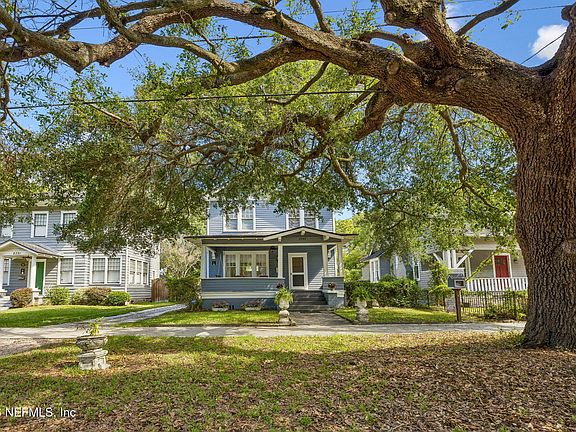 3rd image of 2343 DELLWOOD Avenue