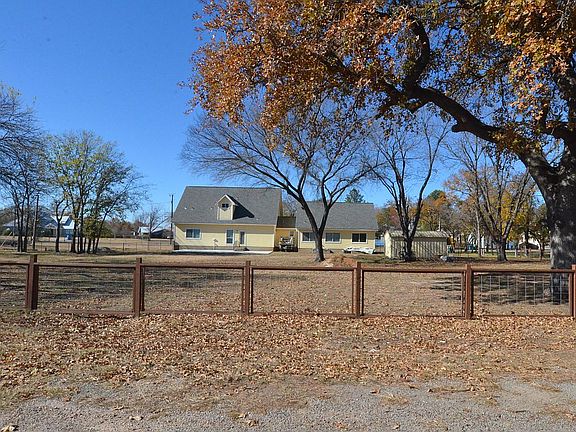 5th image of 175-176 Viewcrest Dr