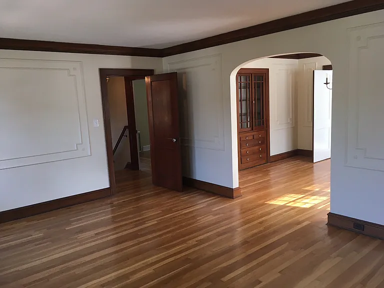 35 Sanborn Ave — Photo 5