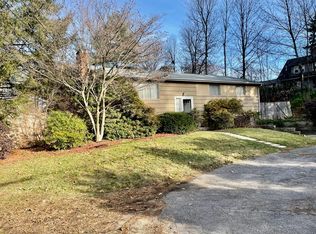 70 Spring St, Medfield, MA 02052