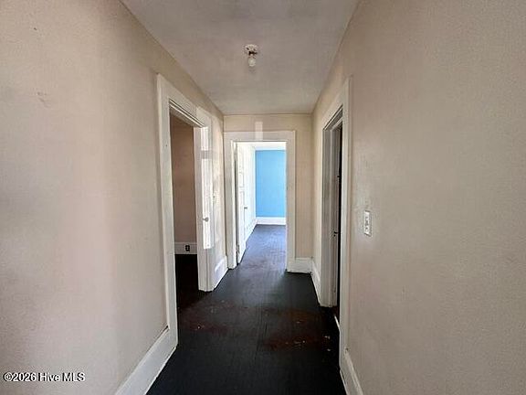 5th image of 703 N Charlotte Street