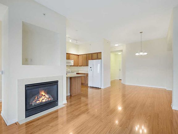 2nd image of 500 Grant St E #2605