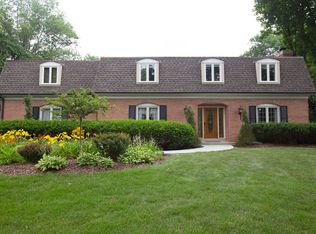 1705 Village Green Ct, Elm Grove, WI 53122